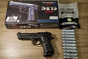 UUS KJW Beretta M9 Airsoft 6mm püstol CO2 Blowback (1 foto / 8)