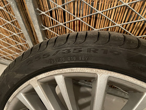 BMW F10/11 5x120 19-tolli Style 455 veljed suverehvidega (8 foto / 8)