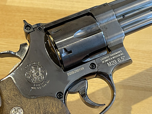 UUS UMAREX SMITH & WESSON M29 6,5" 4,5mm CO2 õhurevolver (10 foto / 10)