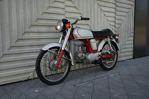 Honda Benly 50S 4-takti 50cc