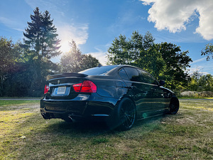 BMW 330d Lci (6 foto / 11)