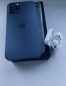 iPhone 12 Pro Max + Airpods (1 foto / 3)