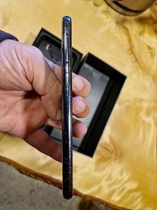 Samsung Galaxy S10e (4 foto / 6)