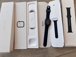 Apple Watch 7 41mm GPS+Cellular Blue (2 foto / 3)