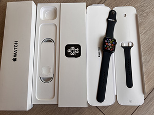 Apple Watch SE 44mm GPS Midnight (3 foto / 3)