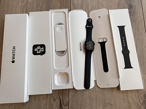 Apple Watch 7 45mm GPS+Cellular Midnight (3 foto / 3)
