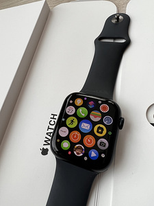 Apple Watch 8 45mm GPS+Cellular Midnight (1 foto / 2)