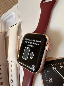 Apple Watch SE 40mm Gold GPS+LTE (3 foto / 3)