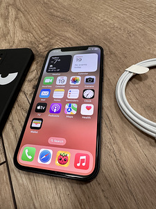 Apple iPhone 12 128 GB (2 foto / 3)