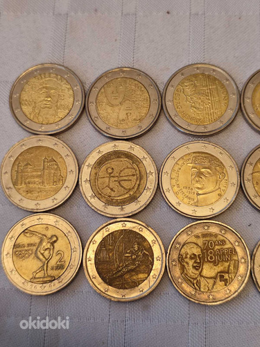 15 монет по 2 евро (фото #2)