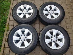 Ориг. литые диски от Toyota Land Cruiser 150 + шип. резина (1 фото из 7)