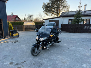 Honda goldwing gl1800 (5 foto / 10)