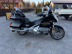 Honda goldwing gl1800 (10 foto / 10)