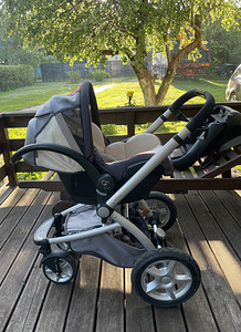 Maxi Cosi turvatool + isofix + turvatooli rattad (1 foto / 4)