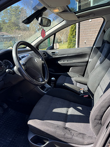 Peugeot 307 (SW) 2.0 HDI 100kW (6 foto / 9)