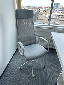 IKEA mööblikomplekt kontorisse (laud, tool ja kapp) (2 foto / 4)