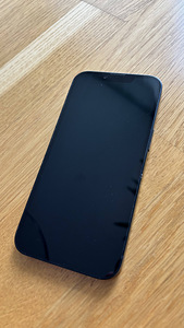 iPhone 13 от Apple (4 фото из 5)