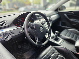 VOLKSWAGEN PASSAT 2.0 125 KW (7 foto / 12)