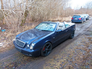 Mercedes-benz clk320 cabrio (1 foto / 2)