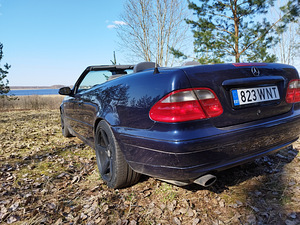 Mercedes-benz clk320 cabrio (3 foto / 11)