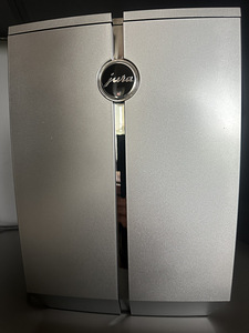 Jura J9.3 (2 фото из 10)