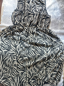 Uus kleit s L-XL (8 foto / 8)
