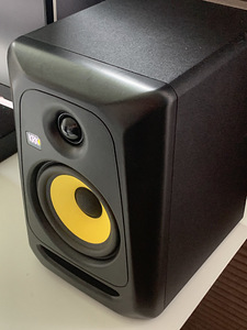 KRK RP5 RoKit Classic (1 foto / 2)