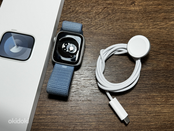 Apple Watch Series 9, 45 мм, серебристый GPS (фото #3)