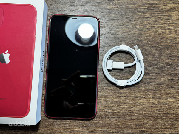 Apple iPhone 11 64gb, красный (фото #2)