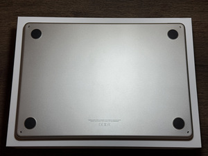 Apple Macbook Air M3 256GB/8GB (13-inch, 2024), Starlight SW (3 foto / 3)