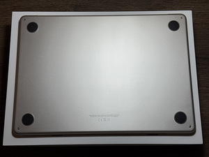 Apple Macbook Air M2 256GB/8GB (13-inch, 2022), Starlight SW (3 foto / 3)