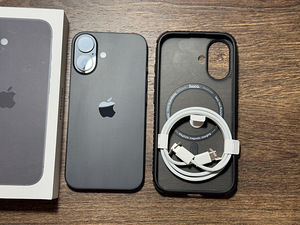 Apple iPhone 16 128gb, Black (3 foto / 3)