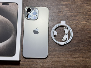 Apple iPhone 15 Pro Max 256gb, Natural Titanium (3 foto / 3)
