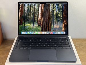 Apple Macbook Air M3 256GB/8GB (13-inch, 2024), Midnight INT (1 foto / 3)
