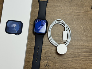 Apple Watch Series 9, 45 мм, GPS