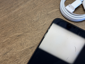 Apple iPhone 11 Pro Max 64gb, Gold (4 foto / 4)