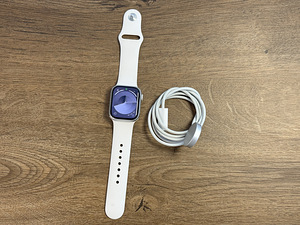 Apple Watch Series 9, 41mm, Silver GPS (1 foto / 3)