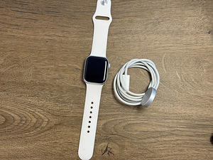 Apple Watch Series 9, 41mm, Silver GPS (2 foto / 3)