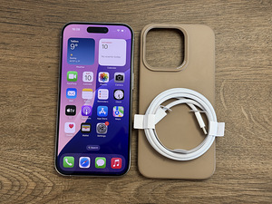 Apple iPhone 15 Pro 128gb, White Titanium (1 foto / 4)