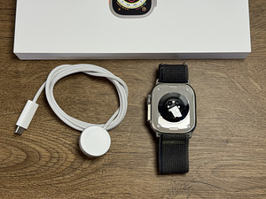 Apple Watch Ultra 1st Gen, 49mm, Titanium Cellular + GPS (3 foto / 3)