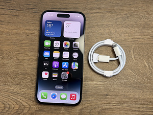 Apple iPhone 14 Pro 256gb, Space Black (1 foto / 3)