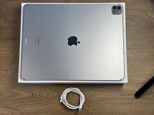 Apple iPad Pro 12.9" M2 (2022) 6th Gen 128gb, Wifi + Cellula (3 foto / 3)