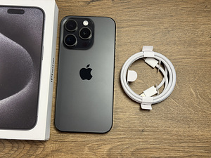 Apple iPhone 15 Pro 128gb, Black Titanium (3 foto / 3)