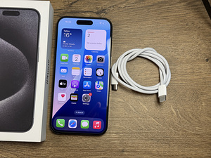 Apple iPhone 15 Pro 256gb, Black Titanium (1 foto / 3)