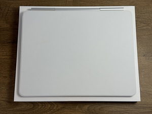 Apple iPad Air Magic Keyboard 13", White INT (3 foto / 3)
