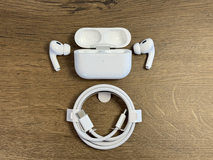 Apple Airpods Pro 2nd Generation 2023 (1 foto / 3)