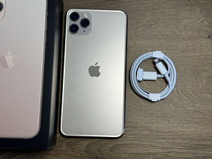 Apple iPhone 11 Pro Max 64gb, Gold (3 foto / 3)