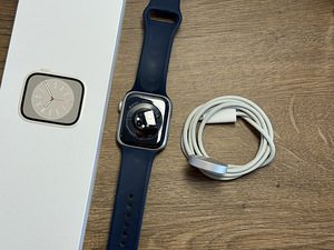 Apple Watch Series 8, 45mm, Starlight (3 foto / 3)