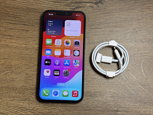 Apple iPhone 13 128gb, Black (1 foto / 3)