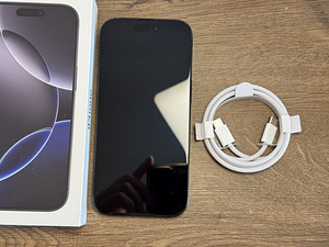 Apple iPhone 16 Pro 128gb, Black Titanium (2 foto / 3)